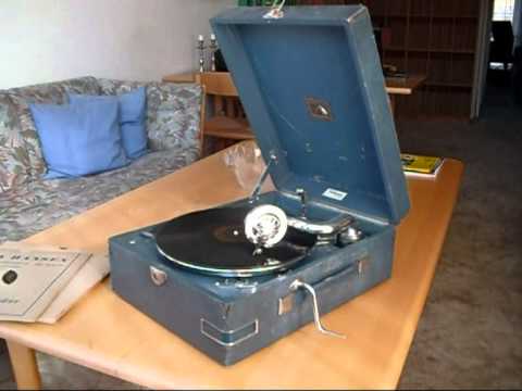 HMV 97c blue (1937) - Lucky Millinder (1942)