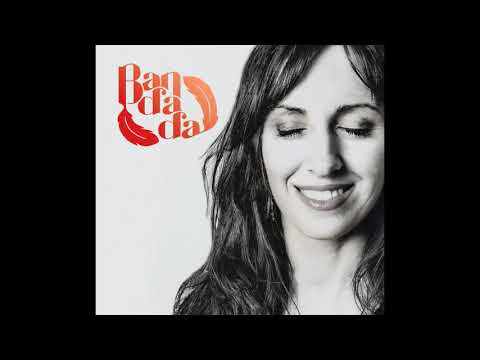 Bandada y Carlos Chaouen - Gris soledad