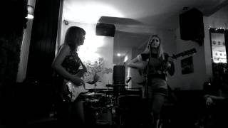 HETTIE // Bad Blood (live @ The Red Lion, Arundel )