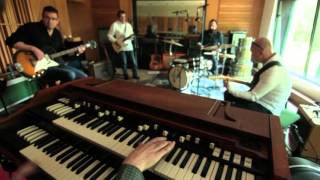 Square Pegs :: The Meadow Sessions :: Chapter II