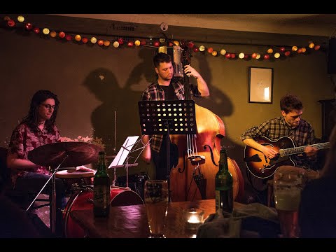 Szvetlo: Live at Jazz Kocsma + Interview