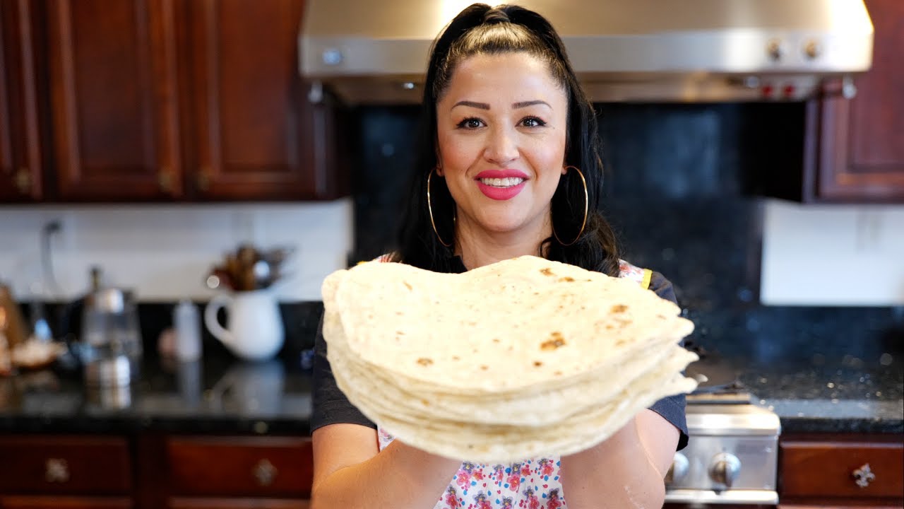 How to make The BEST Authentic Flour Tortillas From Scratch Recipe + SECRET TIP