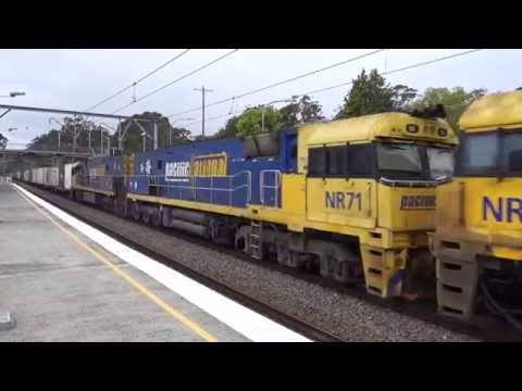 5 NR's lead 6BA6 at Narara - 26/9/15