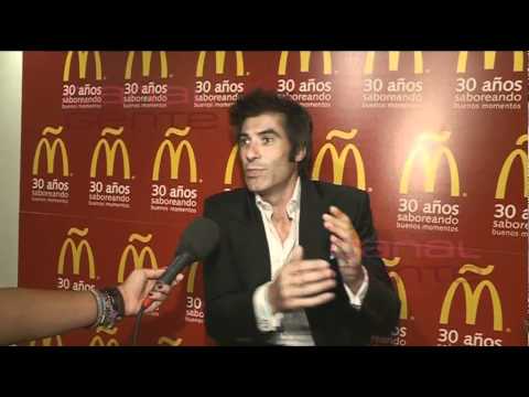 Jorge Fernández, un guapo de los pies a la cabeza