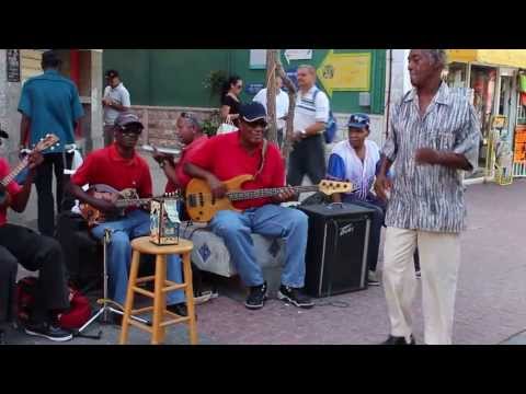 Traditionele muziek in Punda - Curacao (en wie danst erop?)