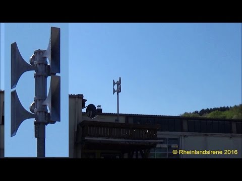 Tief stehende Sirene auf Balkon - Sirenenprobe Windeck-Au - SES 600