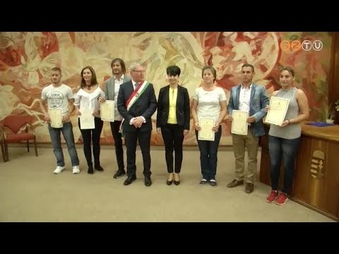 Hatan tettek állampolgársági esküt Szombathelyen