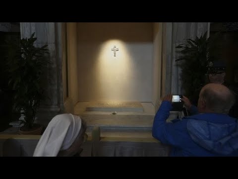 Ansturm auf das Grab von Papst Franziskus in Santa Maria Maggiore