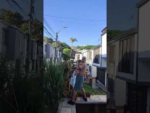M7.4 Earthquake shakes residential area in Pereira, Colombia - Aug. 10, 2026
