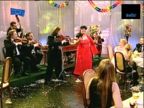 SZILVESZTERI MULATOZÁS