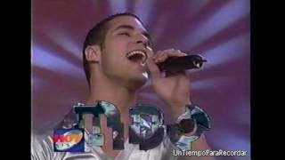 A Bailar Music Video