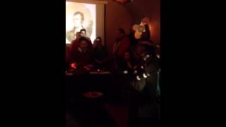 Robert Burns&#39; Poem by Campbell The Highlander Scottish Pub Paris