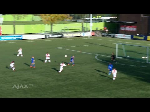 Ajax E2 haalt uit tegen Buitenveldert, D1 gelijk