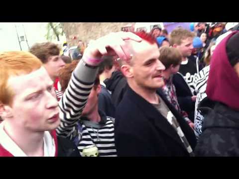 Katch Pyro playing his track Sugar at a rave in Wales