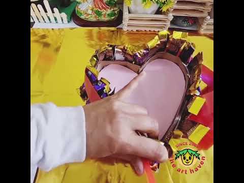 Chocolate Gift Hamper for your loveone 🍫🎁 | Easy DIY Gift Idea #shorts #gifts #valentinesday