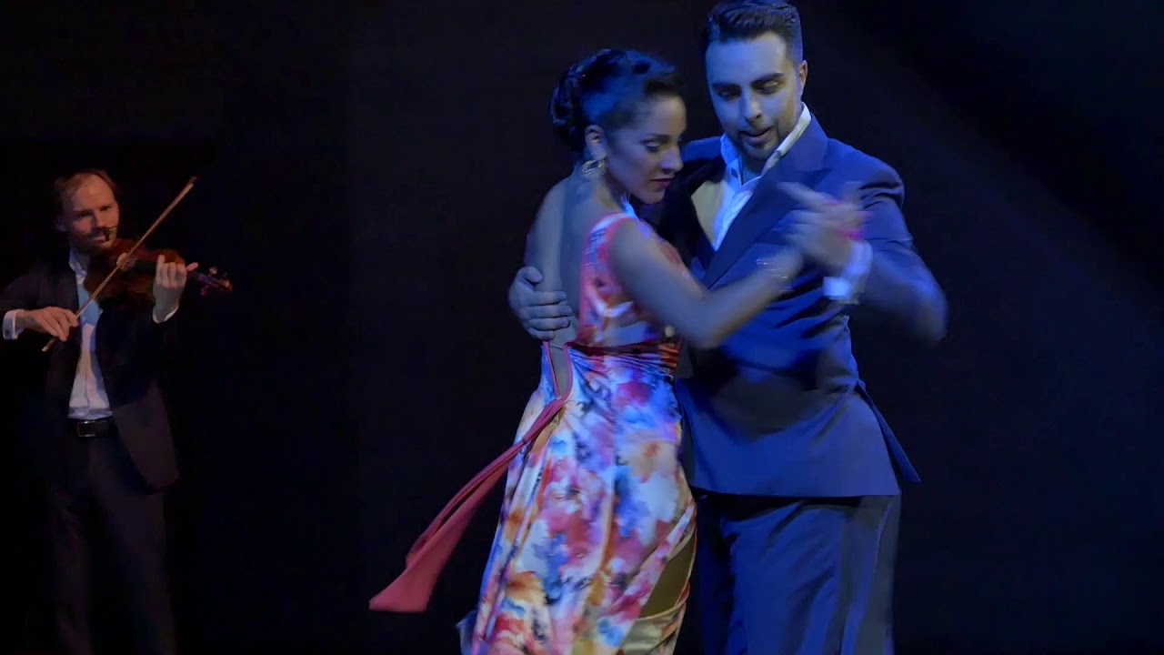 “Caseron de tejas” Jonathan Saavedra & Clarisa Aragon, Solo Tango Orquesta & Chino Laborde