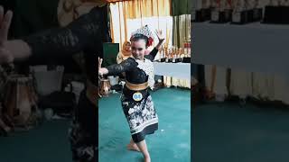 Download lagu Jaipong daun pulus mp3