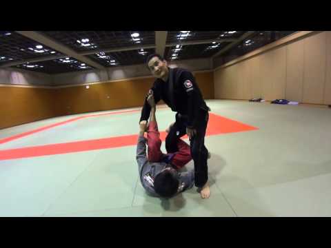 スパイラルガードからのスイープ　寝技の学校2015/9＠舞浜