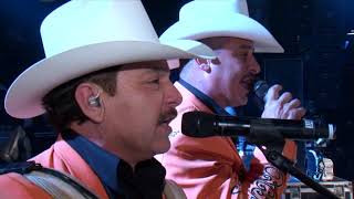 Los Invasores de Nuevo León / 30 Aniversario /Aguanta Corazón ( Video Oficial )