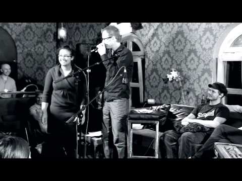 Bellen wie ein Hund mit EDEN - tvnoir.de (Wunschkonzert kehrt zurück)