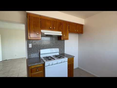 4350 W 142nd St #D, Hawthorne, CA 90250