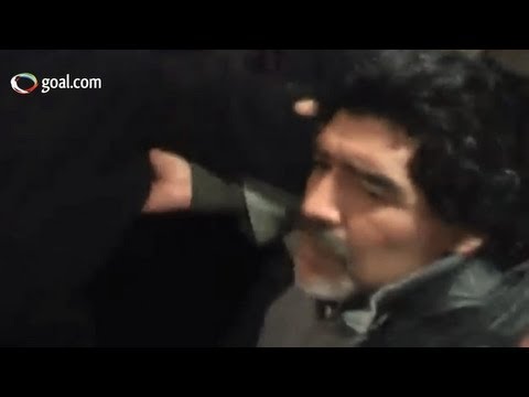 Maradona returns to Naples for tax fight
