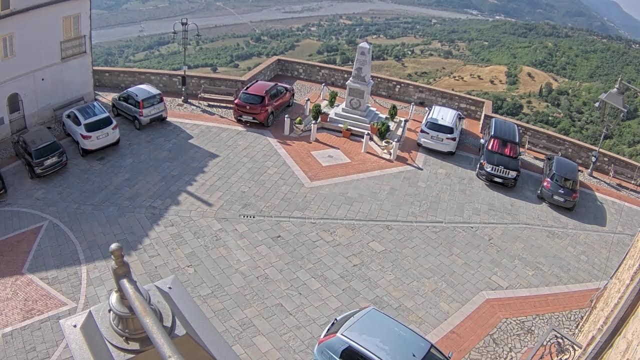 Live webcam view of Noepoli Panoramic Piazza