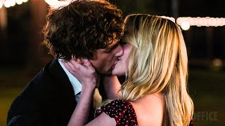 Download lagu The Most Romantic Scene of the Year | Regretting You | CLIP mp3