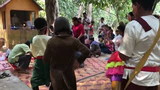 ឆៃយ៉ាំថ្វាយភ្លេងអ្នកតាអង្គ