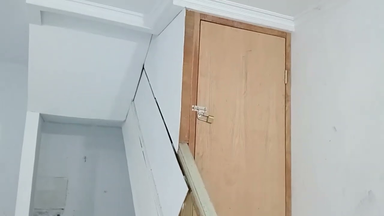 Dijual Rumah 2 Lantai Di Griya Dadap (lantai 2 Sarang Wallet Aktif - Lebih Dari 100 Ekor Wallet)