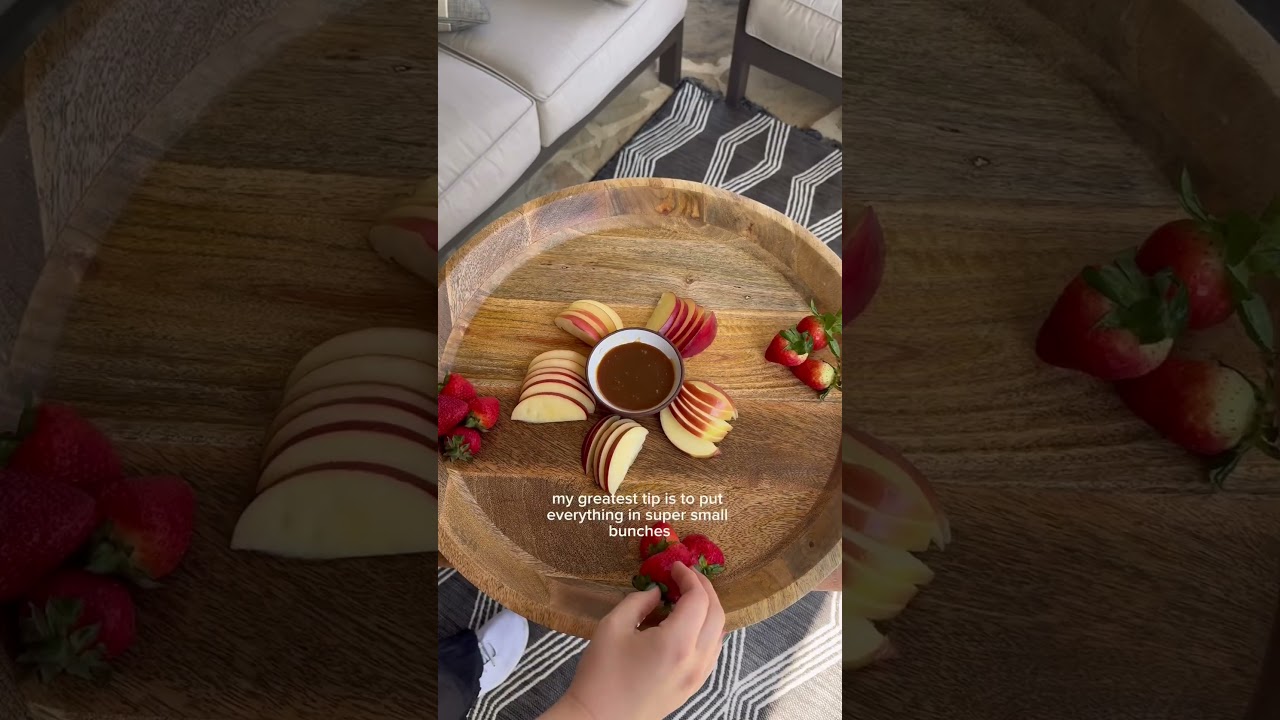 Here’s how you make a dessert board ALL FROM TRADER JOES!!!🤤🤌🏼 #dessert #traderjoes #partyideas