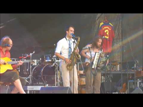 Gankino Circus Live in Regensburg, Finnland