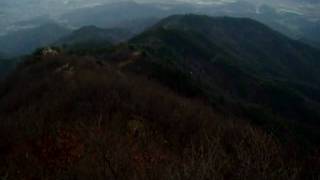 preview picture of video 'Korea Spring Colors . Mt.Moak. 794m ( Mt.Mo-ak. 794m. 모악산. 母岳山 ).'