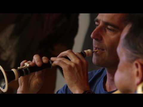 Irvoas-Moign :  Suite gavotte pour le concours de danse de Spézet