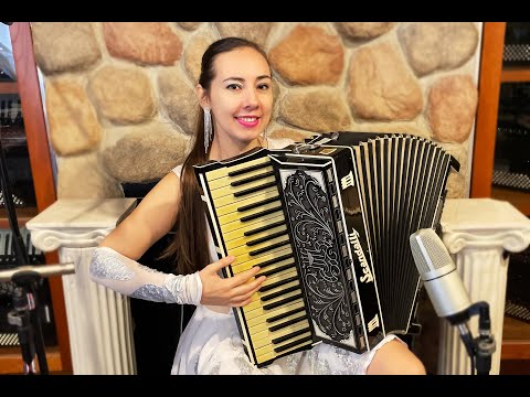5703 - Black Scandalli Rolando Piano Accordion LMMH 41 120 $799
