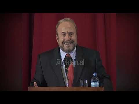 Edi Rama dhe Fatos Nano në konferencën e 11-të të Partisë Socialiste në Vlorë (4 Dhjetor 2003)