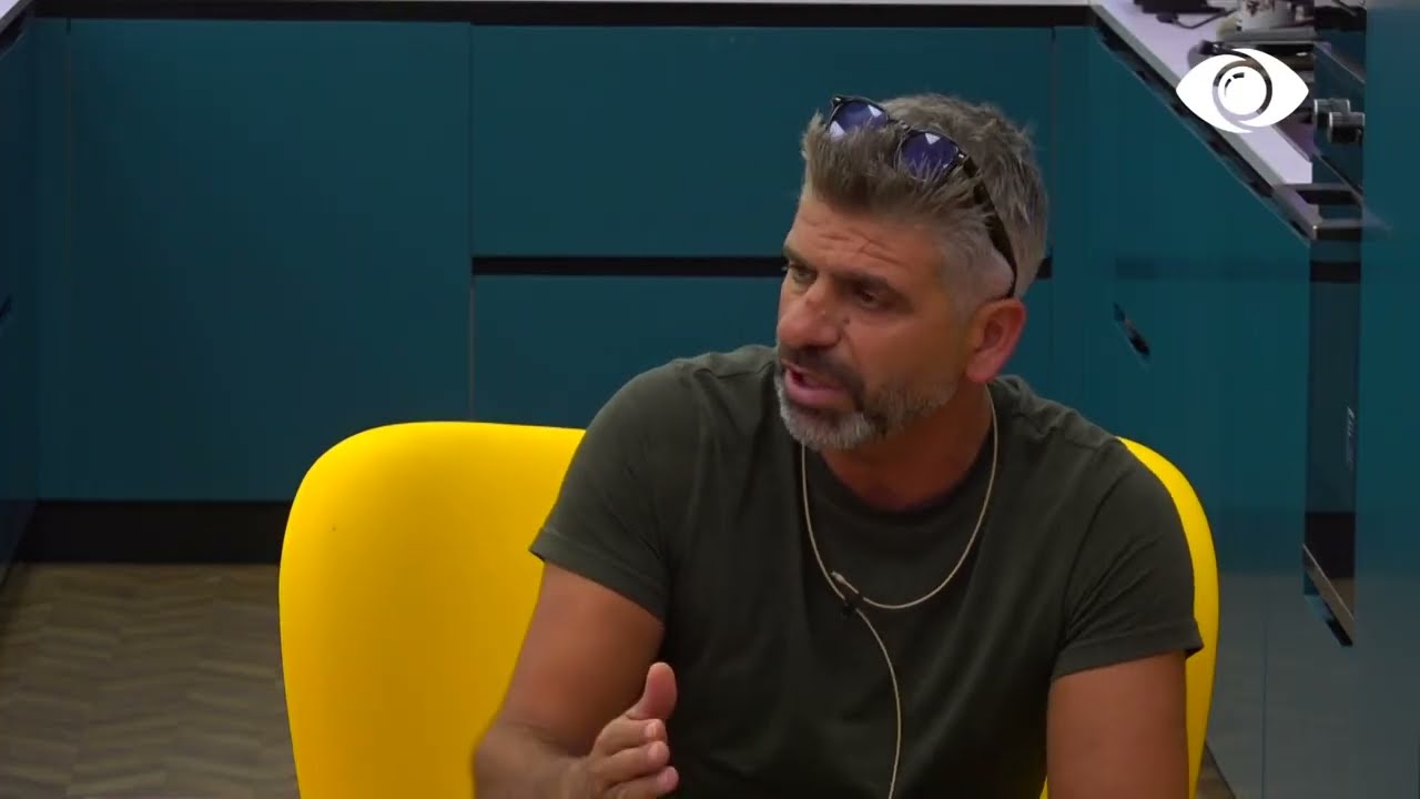 Qetsori debaton me Dean: Ndërhyn për të dalë bukur