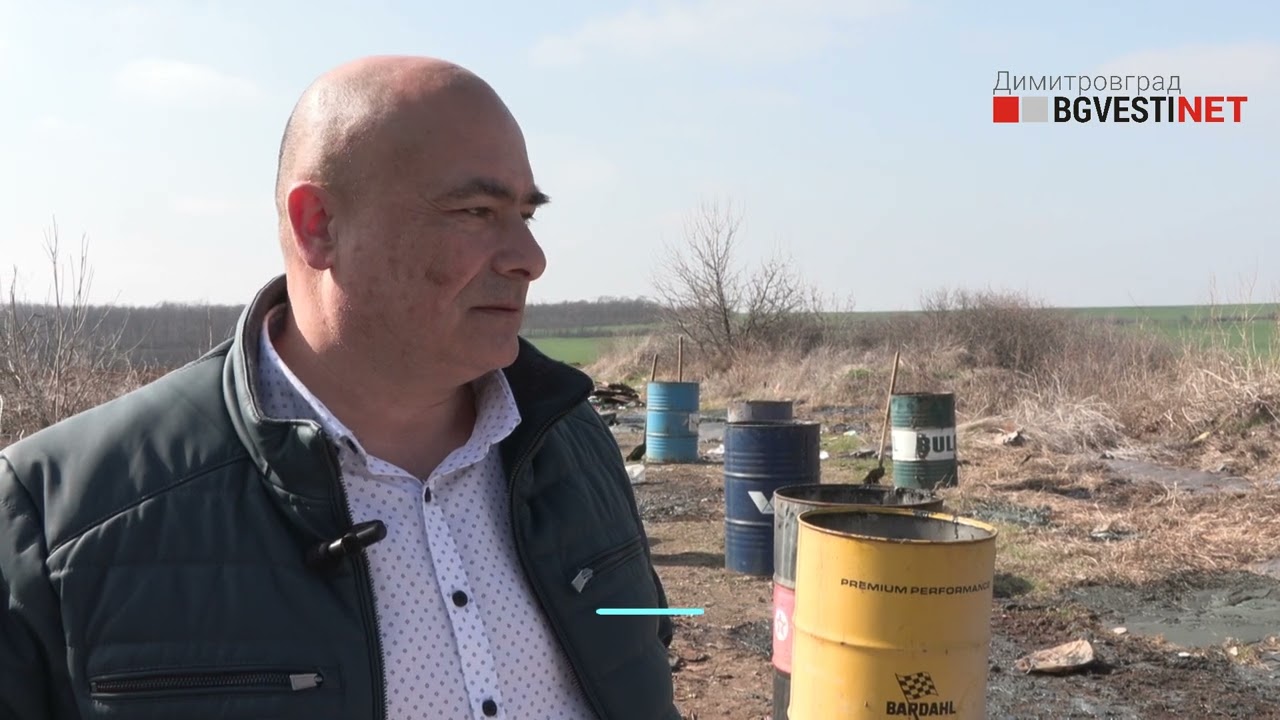 Разчистват се тонове разляти химически отпадъци, полицията е издирва извършителя