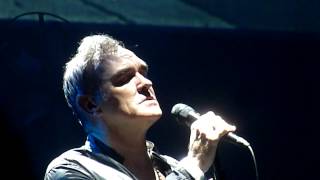 Morrissey "Will Never Marry" St.Paul,Mn 7/13/15 HD