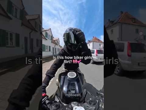 Was she waiting for me to make a move? 😭😅 #fyp #viral #biker #motorcycle #explore