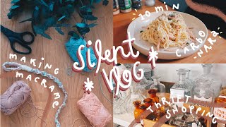 Making macrame curtain ties, easy carbonara & thrift shopping