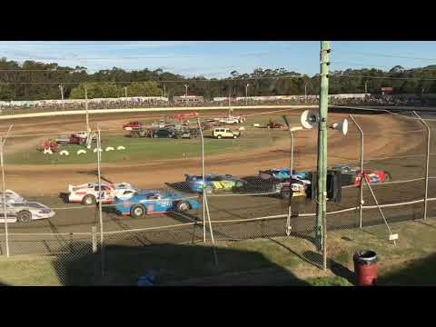 Gulf Western & Independent Oils Raceway 8/12/18 // Super Sedans Heat 1