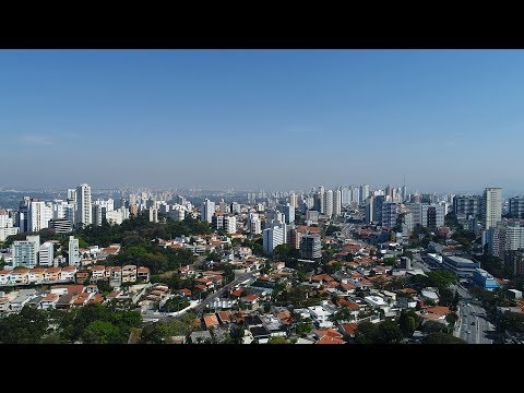 Um passeio no Jardim das Bandeiras