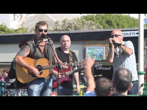 RIVERSIDE TRIO - Little Red Rooster (2015 Bandstand St Annes UK)