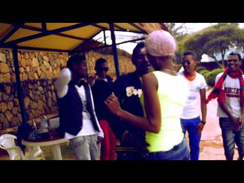 Acromo J ft Balltah - So fine [Clip officiel] clip gasy
