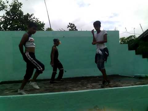 Hello Venus-Wiggle Wiggle cover by Trisone