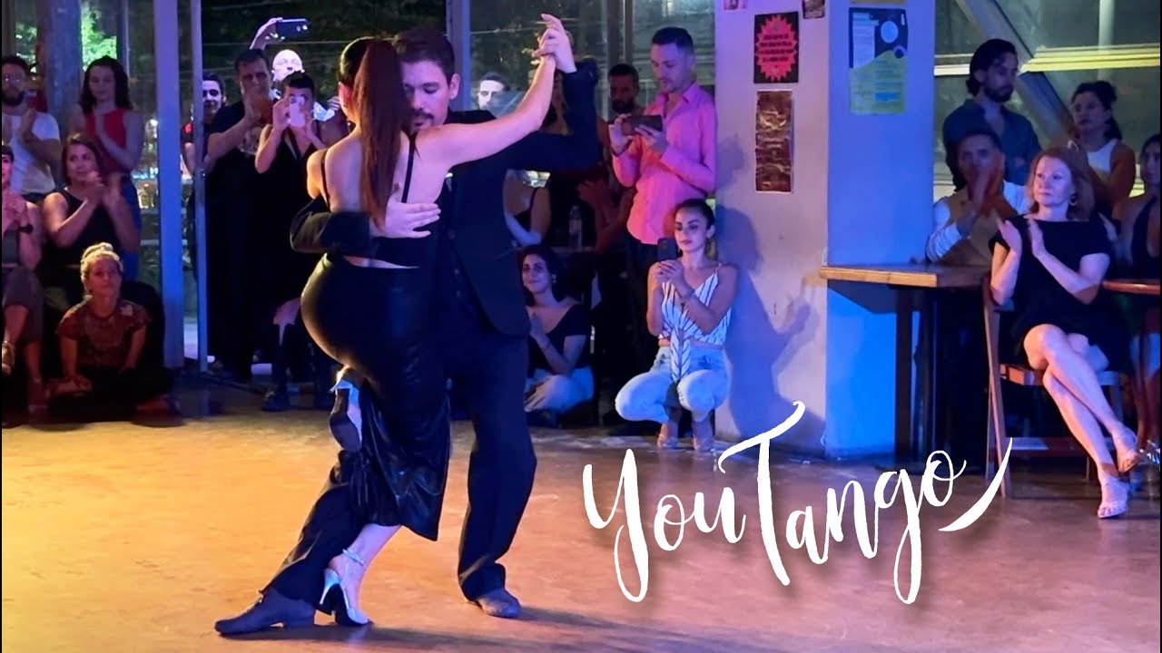 Erika Urrutia Onel & Julio Rojas - Ríe Payaso