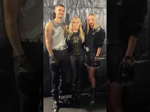 Versace Fall 2025: Supermodels, Baroque Prints & Runway Glam | Milan Fashion Week ✨🔥