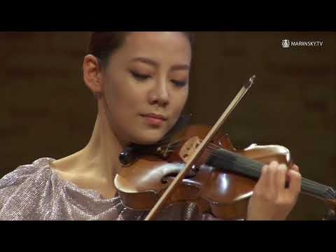 Clara-Jumi Kang: C. Schumann, Three Romances for violin and piano, Op. 22