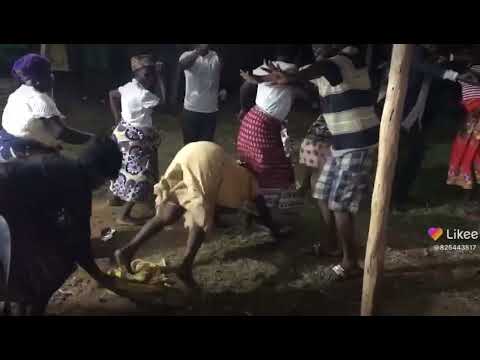 OMG😱 she knows how to dance